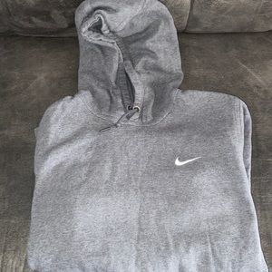 Men’s large Nike gray hooded sweatshirt.